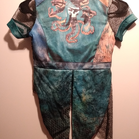 GUC Disney Descendants(?) Costume 4-6x kids - Picture 2 of 12